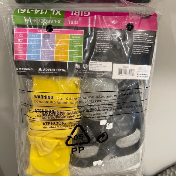 DC Comics Batgirl Costume Gotham Reflective 7 Piece Set Sz XL (14-16) - Picture 5 of 5